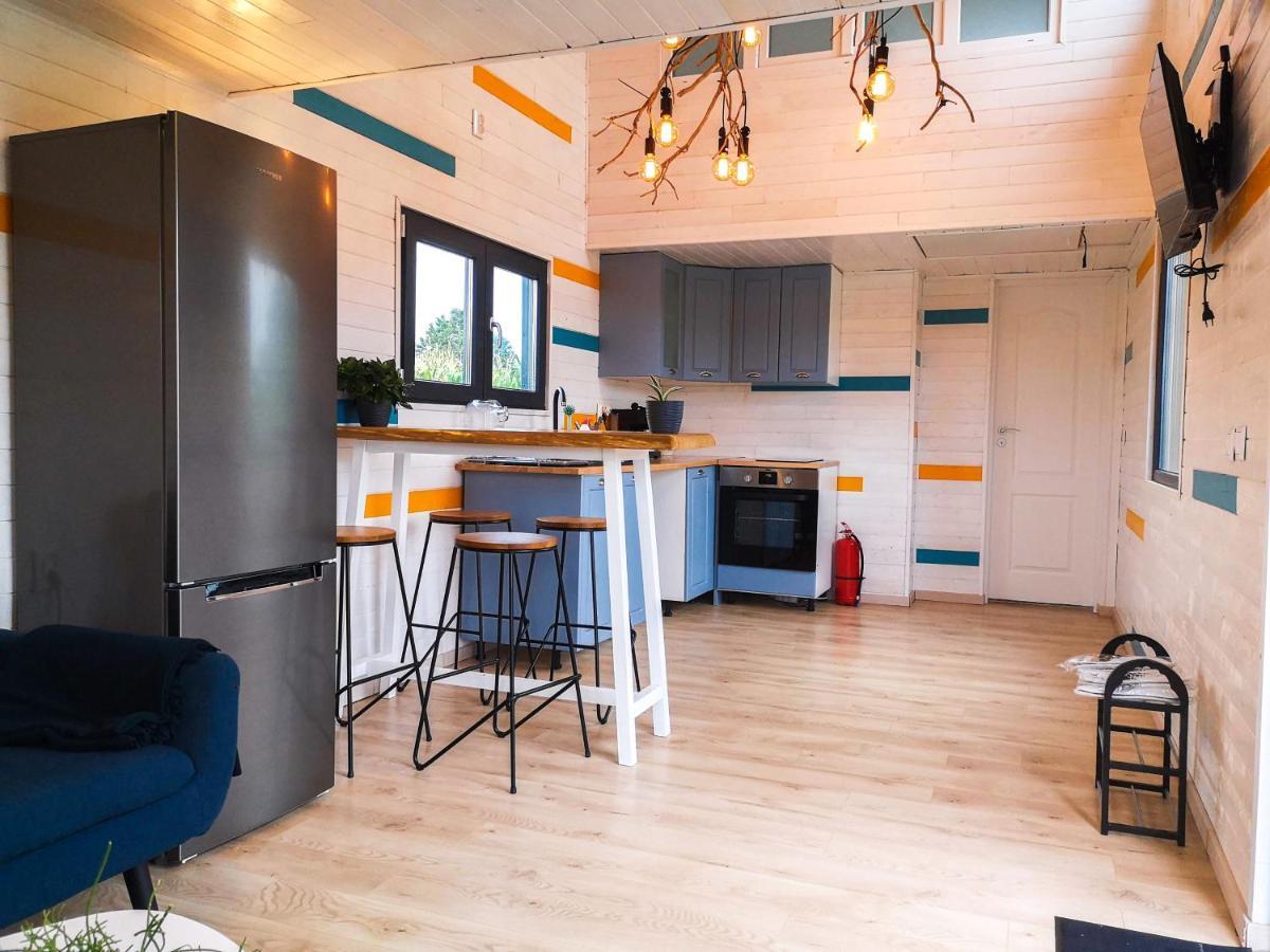 Tiny House - Baia De Fier Hotel Eksteriør billede